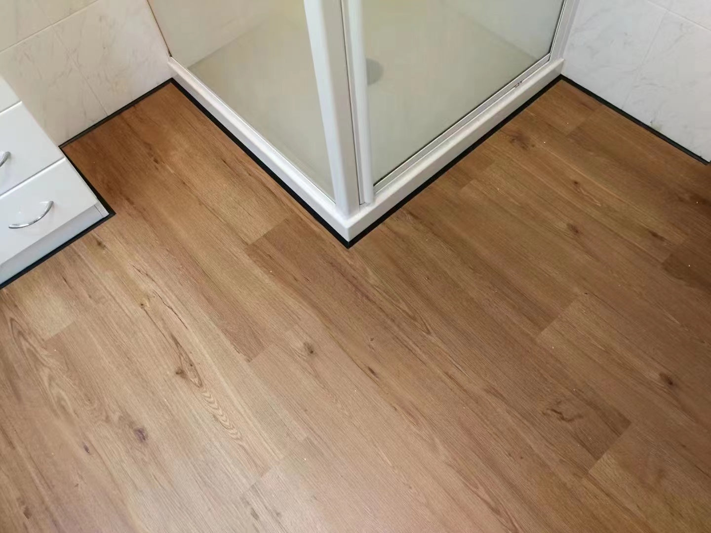 5 Reasons to Choose SPC Flooring for Your Kitchen